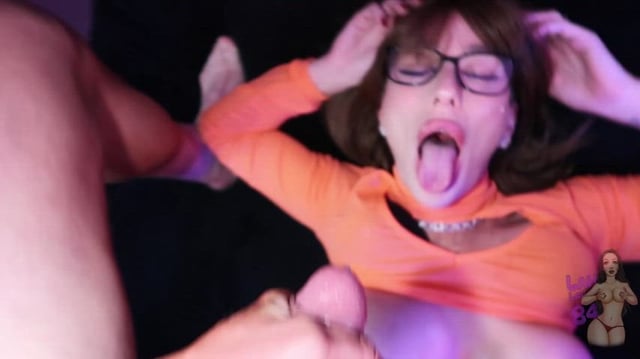 Give mommy Velma that cum 😍💦👄